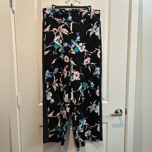 Lane Bryant Floral Print Wide Leg Pant 
Size 14/16